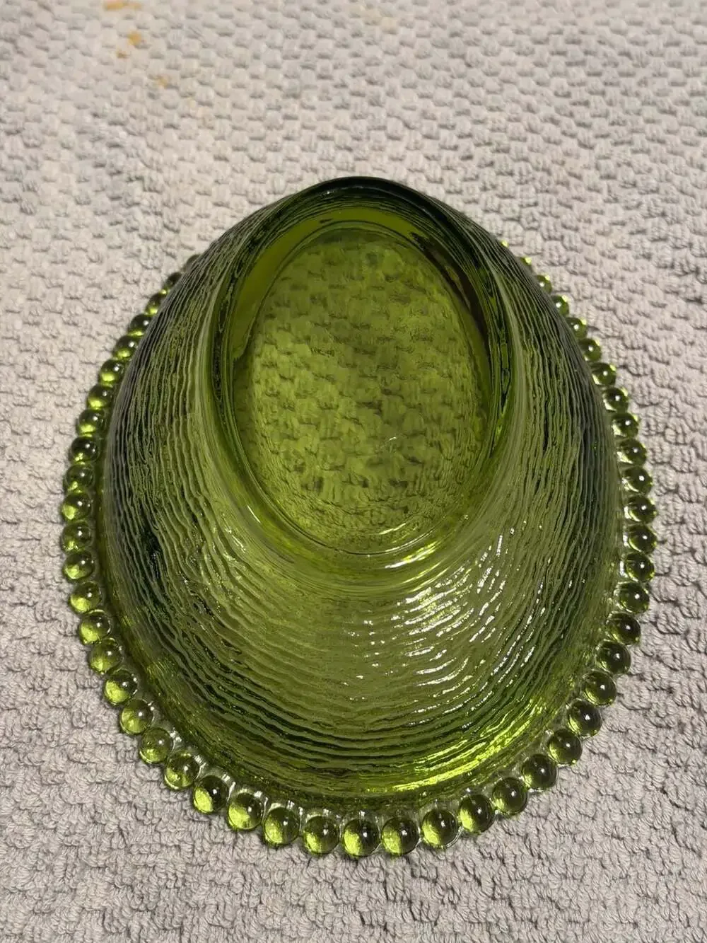 Vintage Indiana Green Glass Hen on Nest Dish w/ Lid Oval Beaded Base